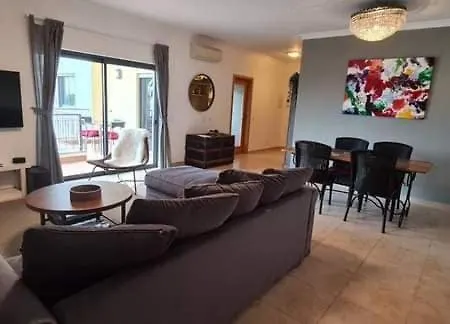 Lagos Apartment ラゴス